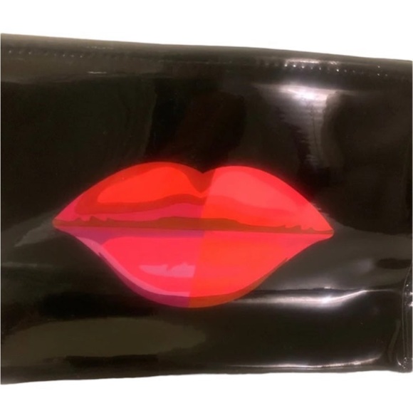 Macy’s Large Black Makeup Travel bag - NWT - Picture 9 of 11